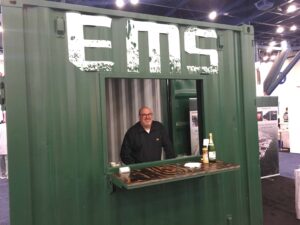 10 Trendy Shipping Container Pop-Up Bar Ideas